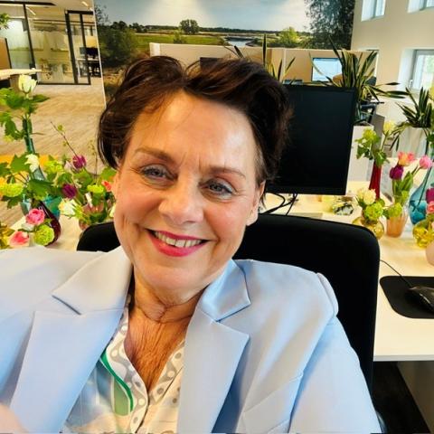 Vicky Tol – Bussum - Secretaris